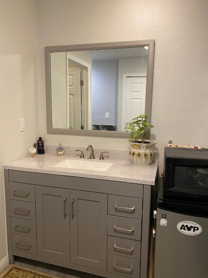 Private Room In Los Angeles With Ac, Strong Wifi, Smart Tv, Work Desk Near Sofi Stadium Kültér fotó